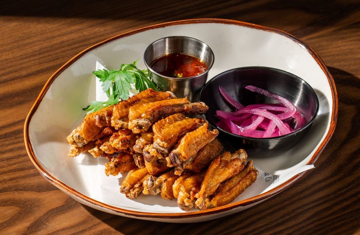 Deep-Fried Chicken Wings | 199.000 ₫
