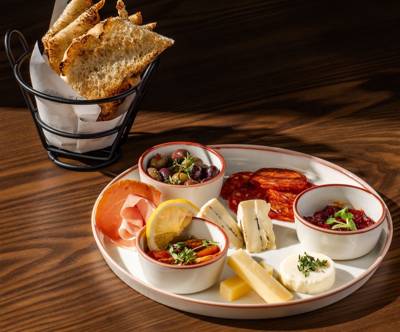 Italian Wine Platter | 199.000 ₫