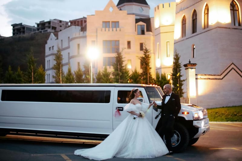 Why Limousines Are the Ultimate Choice for Wedding Day Transportation