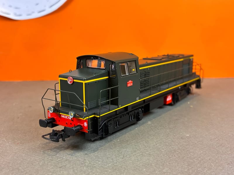 Locomotive Diesel R37 040 DE 704 SNCF ép. III - HO 1/87 - Dépôt Noisy - R37 41104