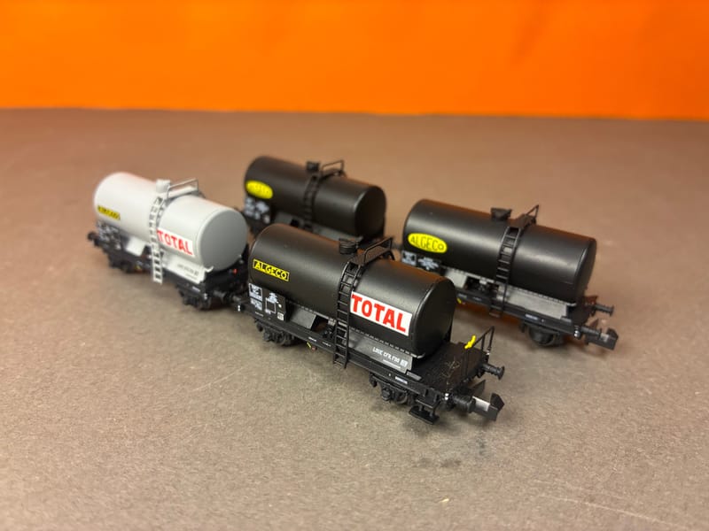 HO] : Coffret de 3 wagons citernes FAUVET-GIREL bogie Y 23 ALGECO