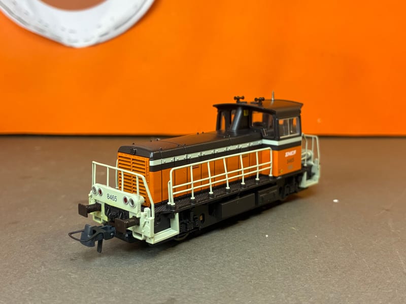 ROCO ÉCHELLE HO Motrice Diesel De Manoeuvre Y8000 De Type Arzens EUR 50,40 - FR