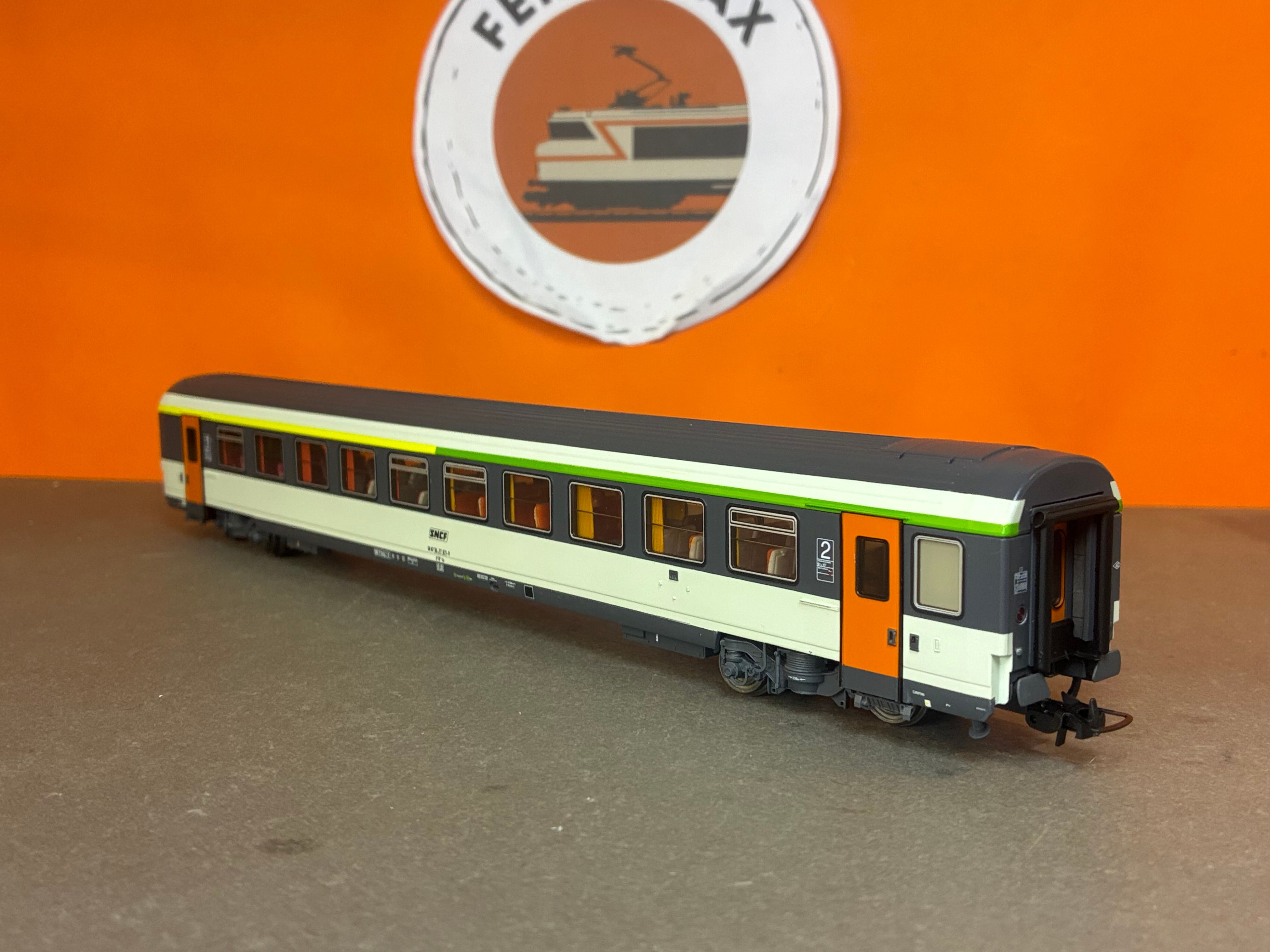 Voiture corail lima model TER midi Pyrénées classe 2