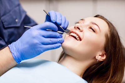 The Connection Between Diet and Dental Health: Dubai's Perspective
