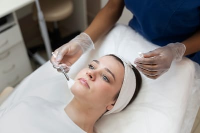 How Does Glycolic Acid Peel Reduce Wrinkles?