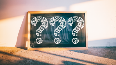 התמודדות אחרת עם רגשות: שלושת שאלות המפתח