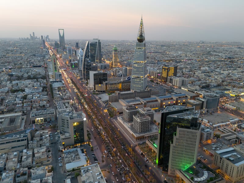 المملكة العربية السعودية: تاريخها وشواهد نهضتها