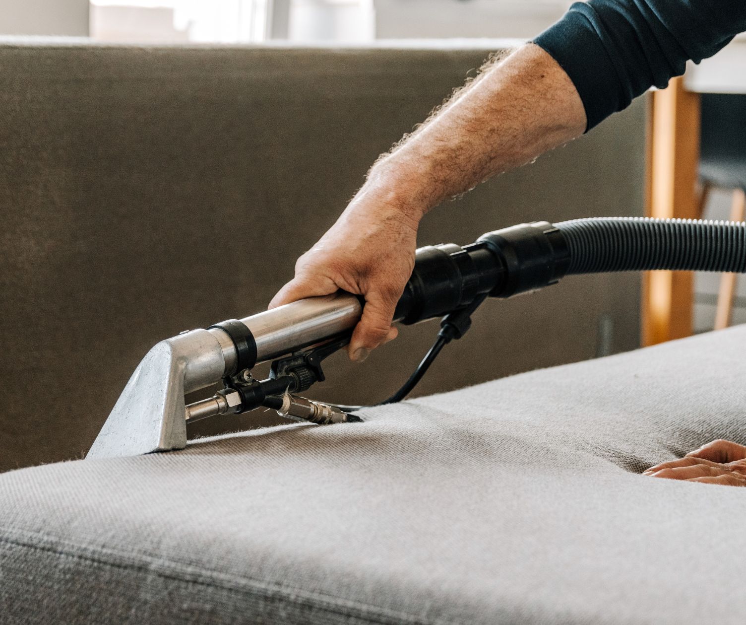 شركة تنظيف مجالس بالقطيف