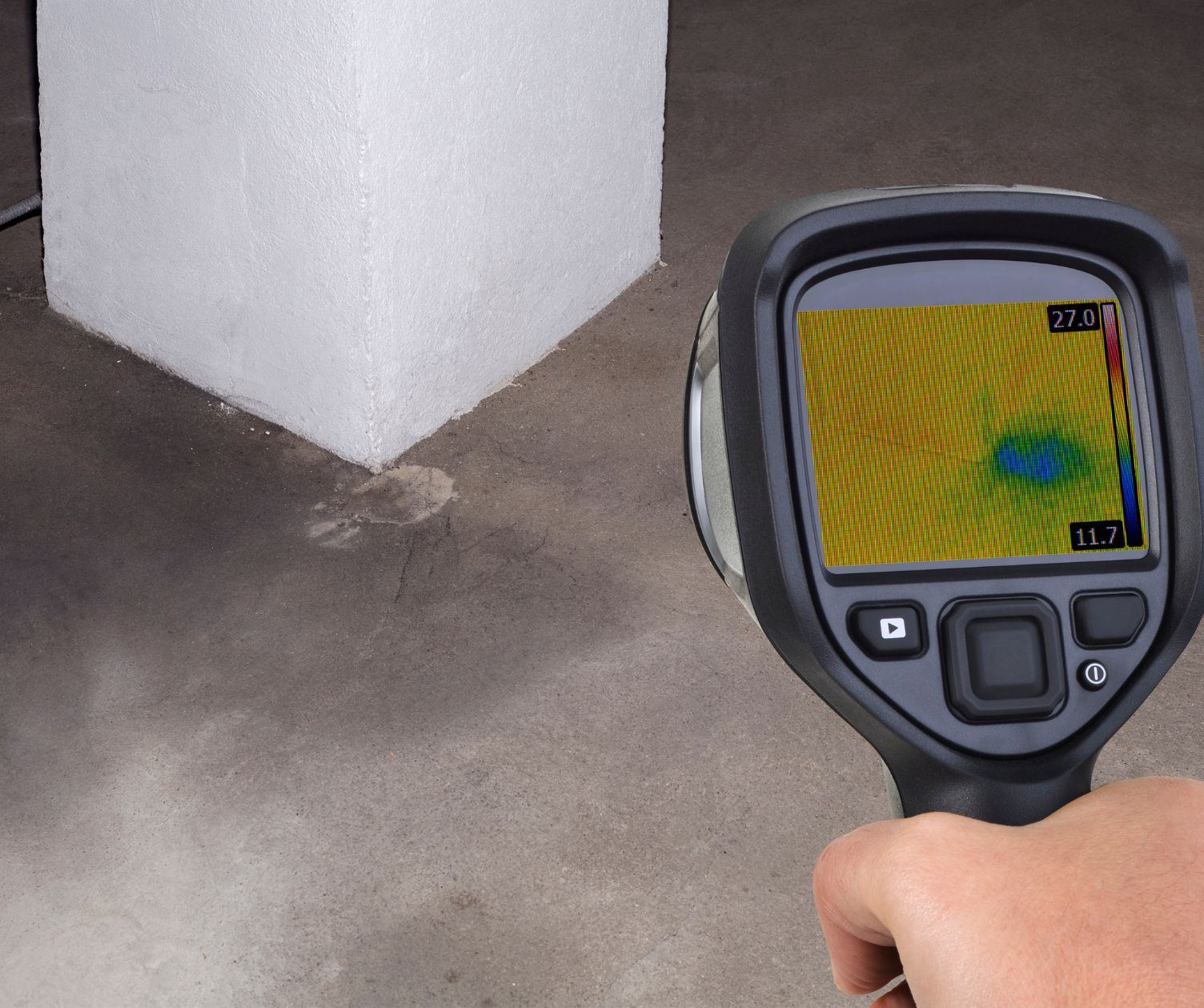 كشف تسربات المياه بالطائف