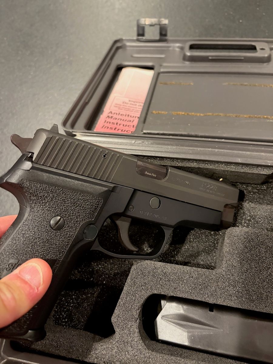 Sig P228
