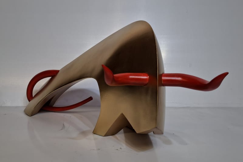 taureau 40cm courbe corne rouge 