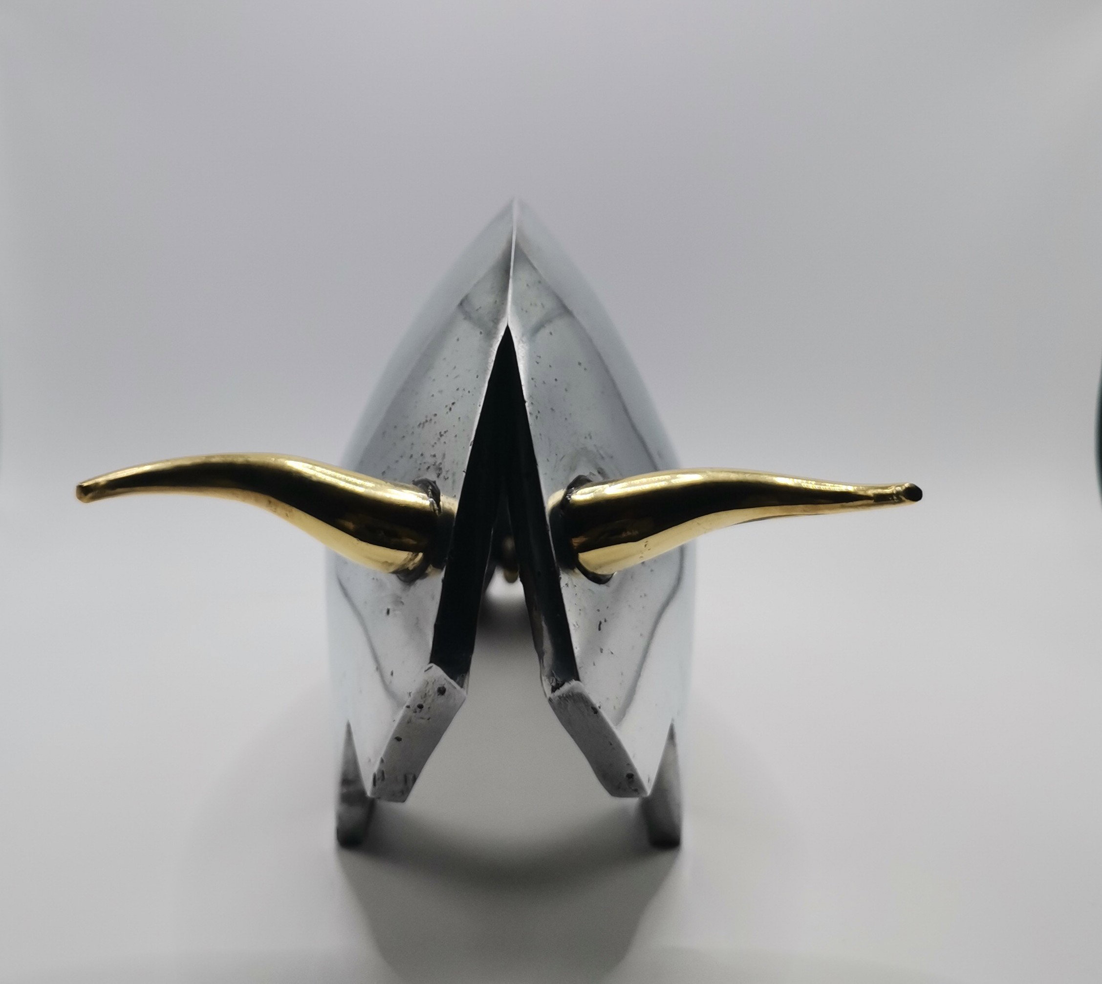 TAUREAU ALU POLI  corne bronze