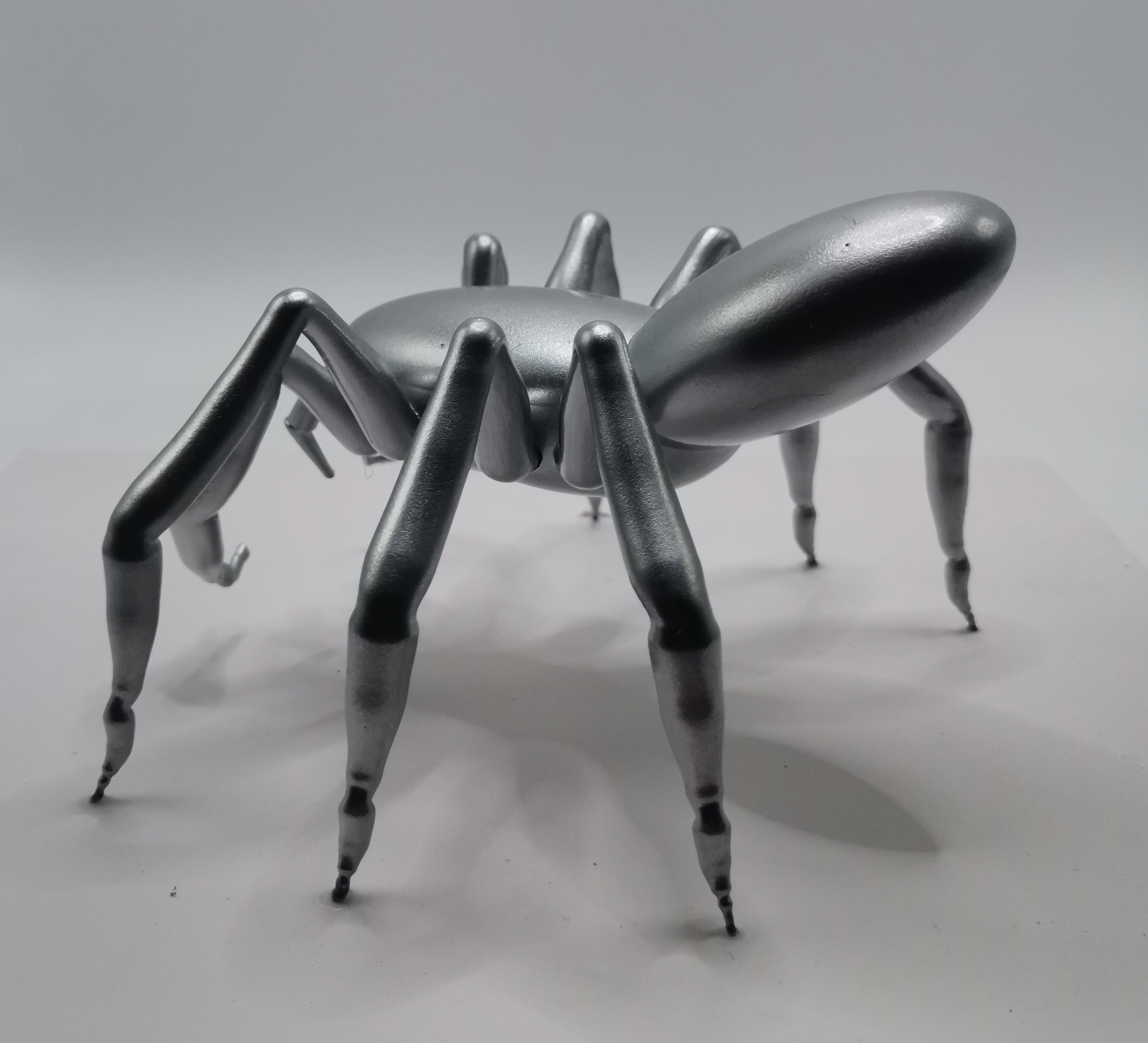 SPIDER RESIN STAINLESS STEEL COLOR