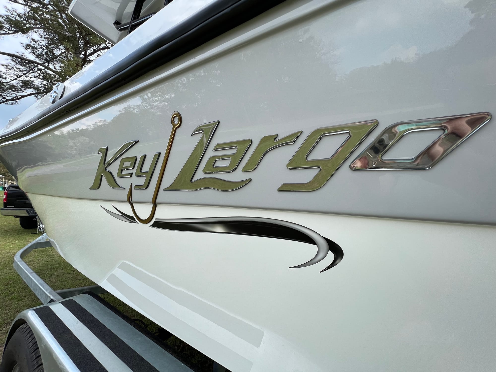 2650WI KEY LARGO LOGO