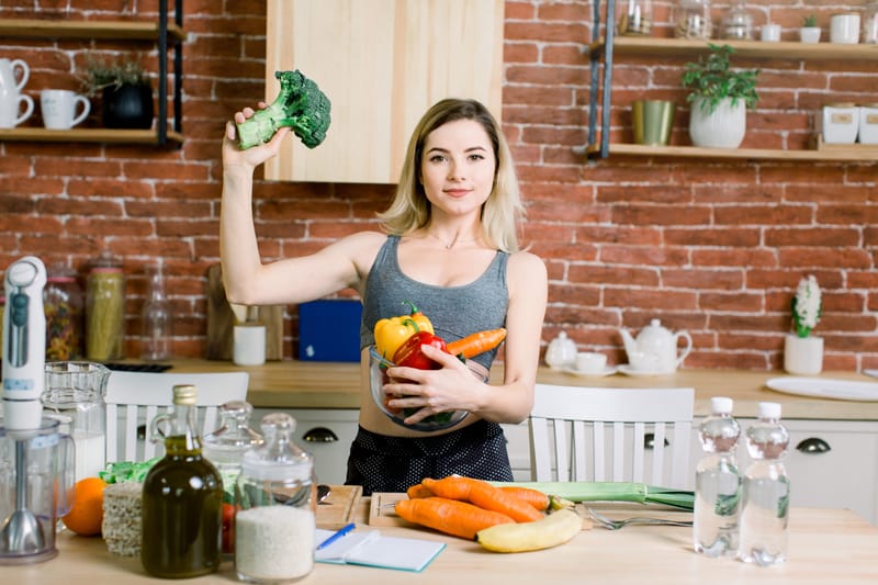 10 Common PCOS Weight Loss Plateaus (And What Actually Works to Fix Them)
