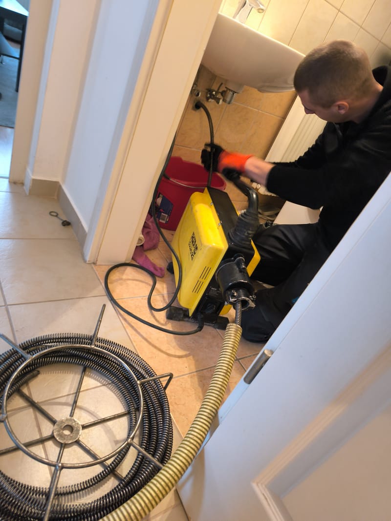 0-24 HIBAELHÁRÍTÁS