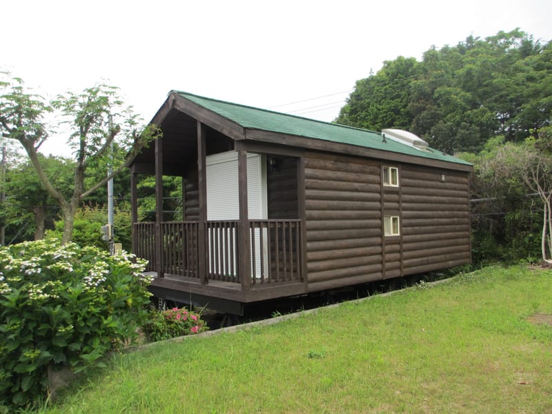 淡路島にあるトレーラーハウス付き土地の販売です。