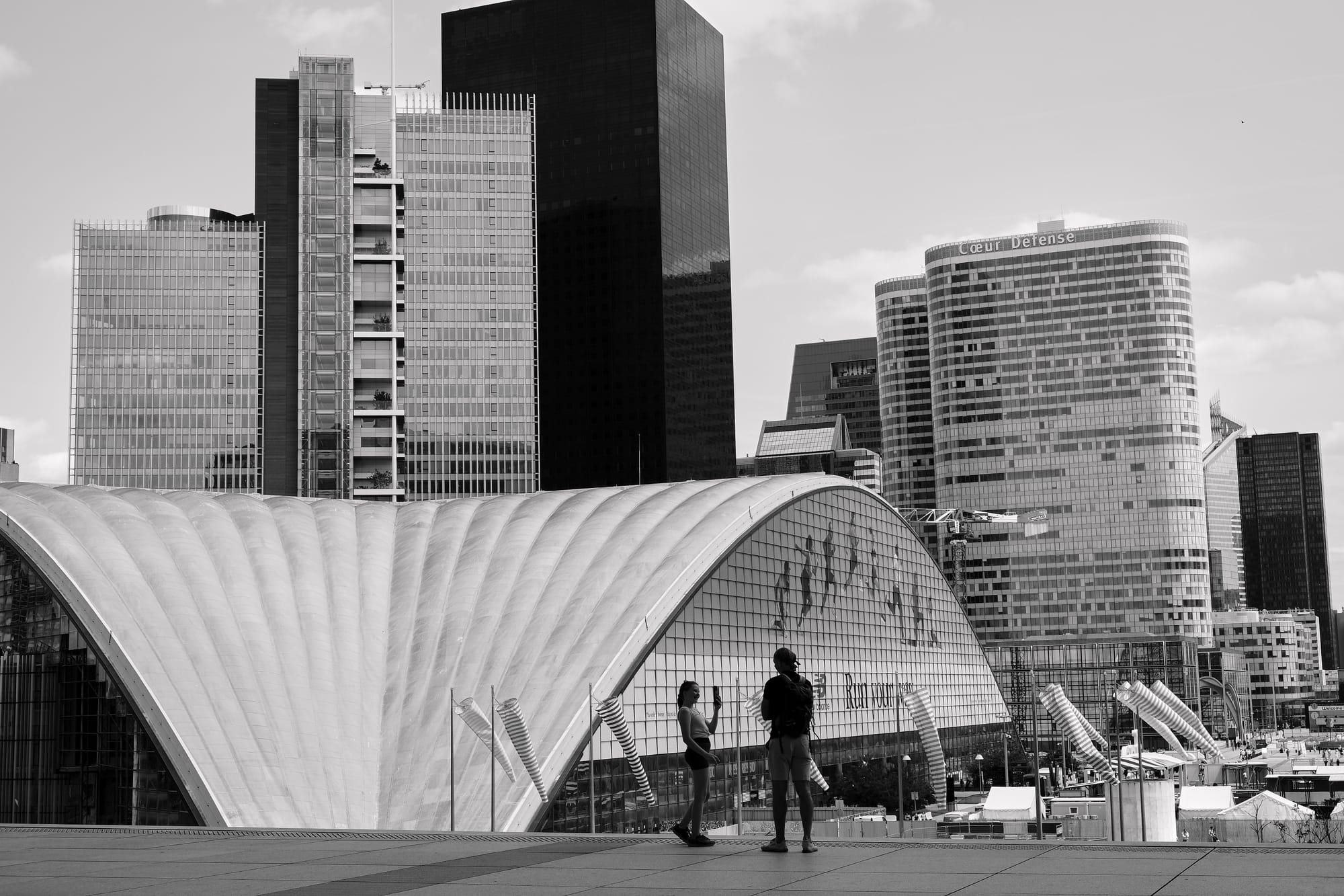 Quelqu'un, quelque part...