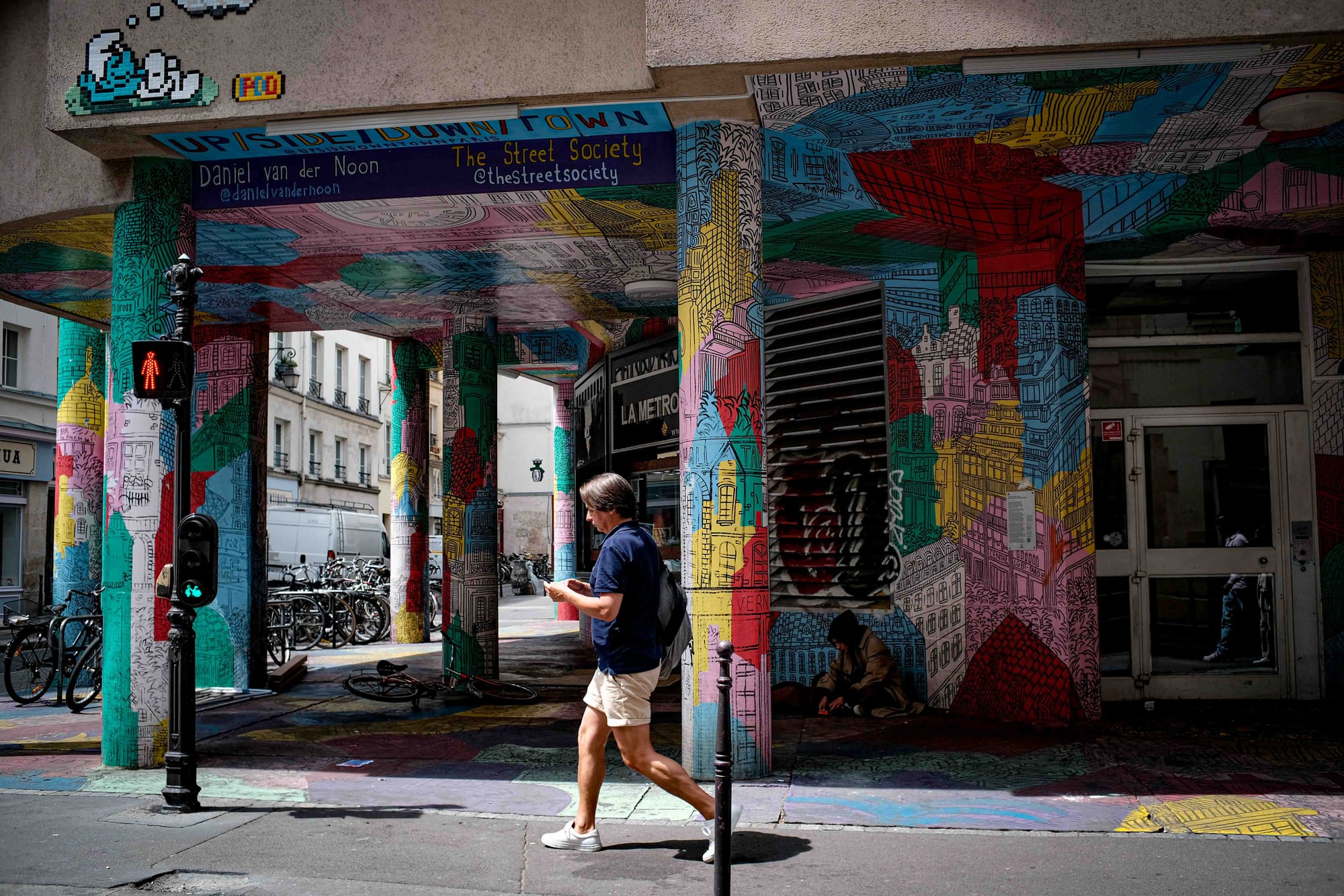 Quelqu'un, quelque part...