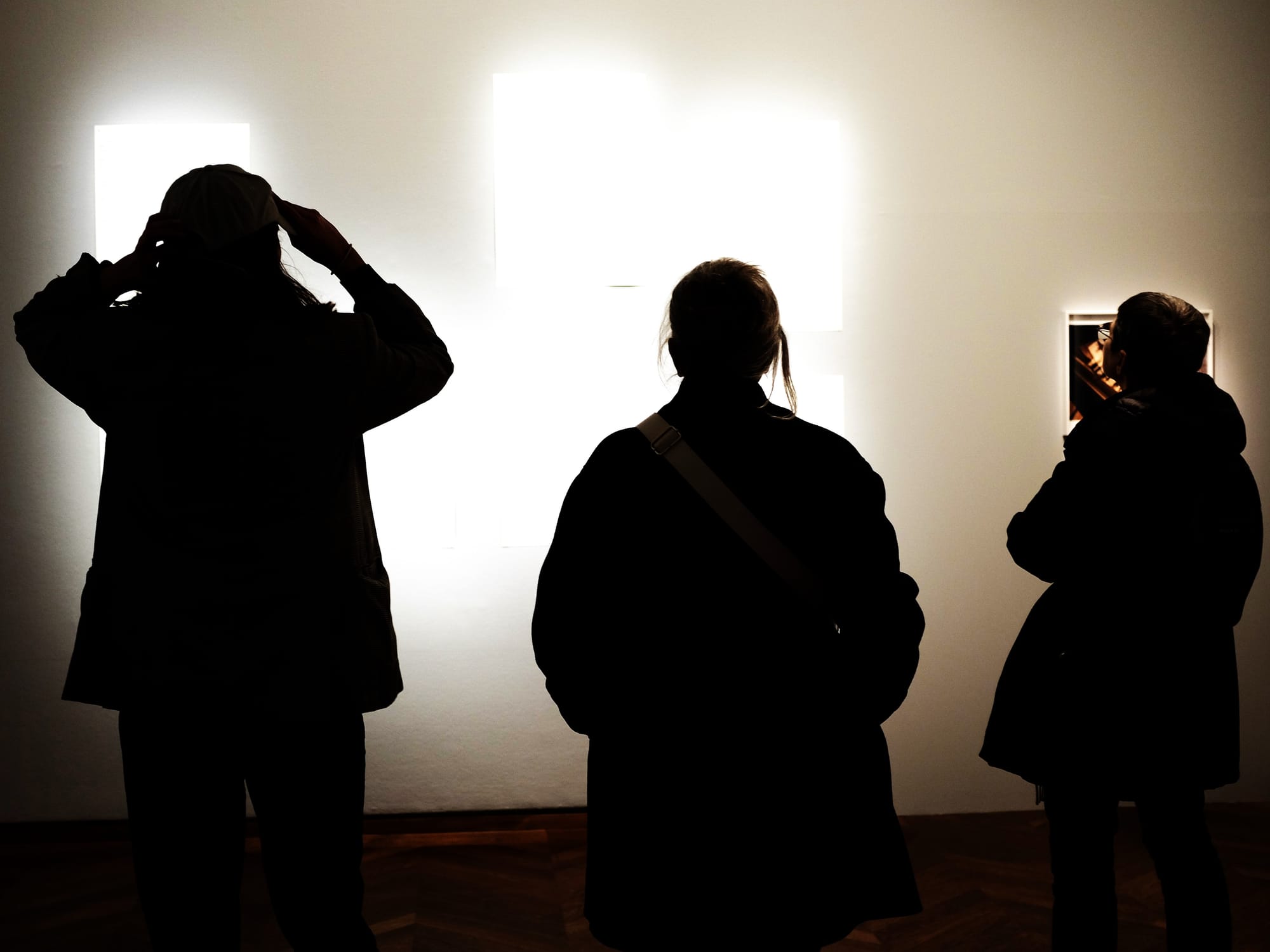 Quelqu'un, quelque part...