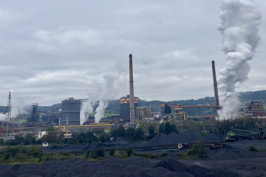 El IIDMA denuncia en los tribunales que Asturias consiente la contaminación de ArcelorMittal