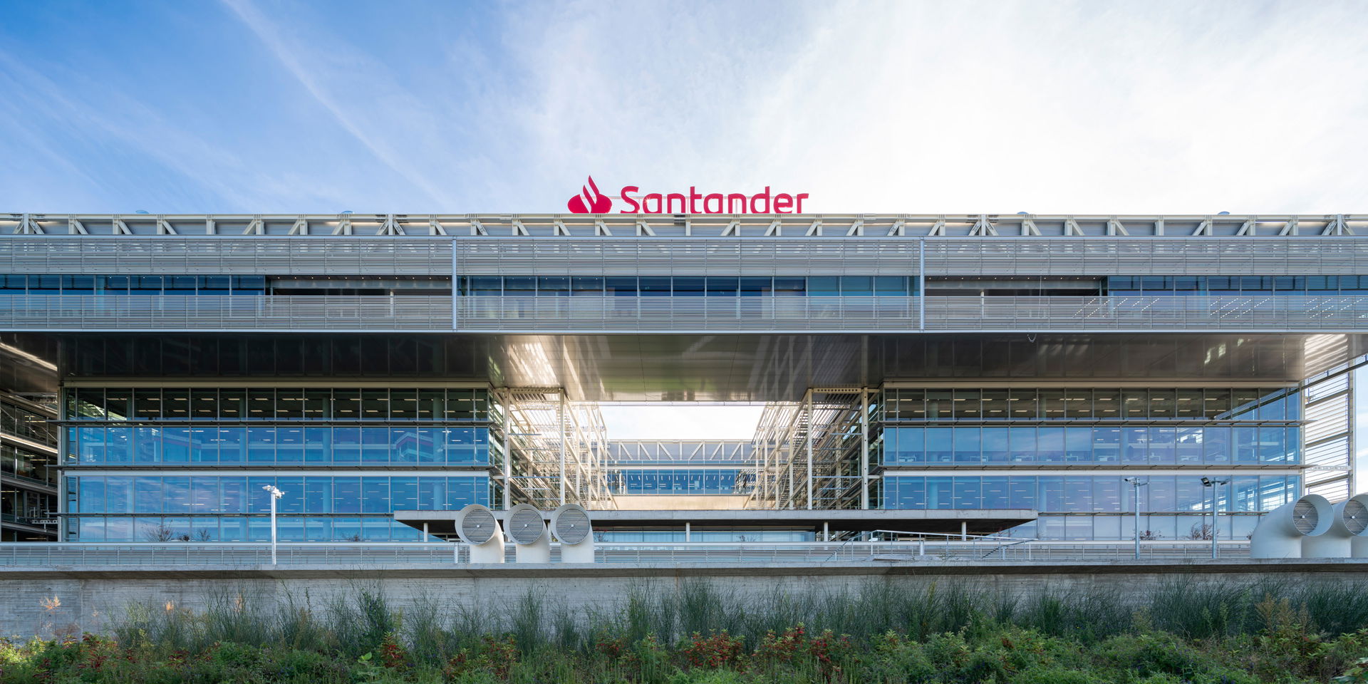 El Santander lanza el Plan Emprende