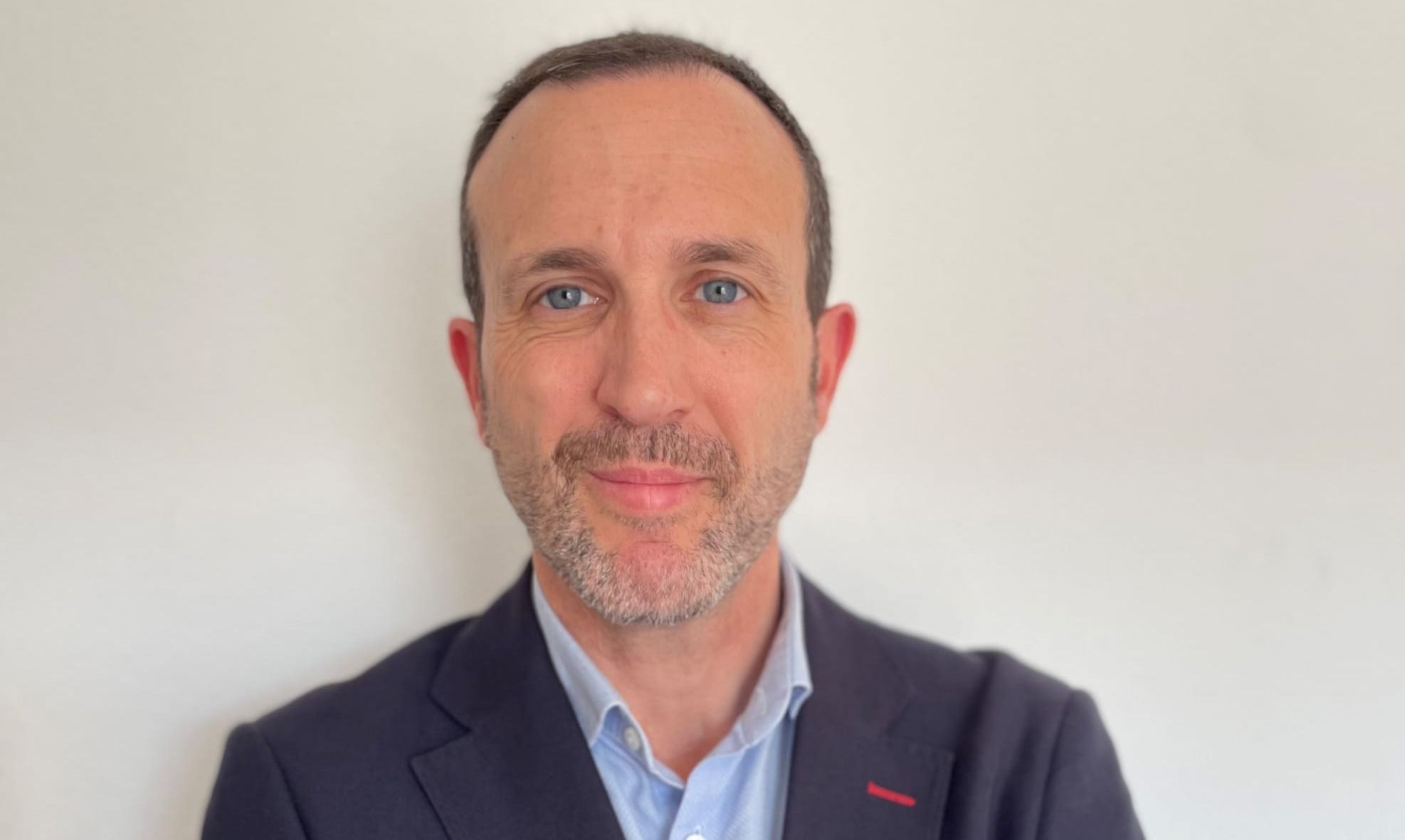 Gustavo Sanz se suma a onLygal