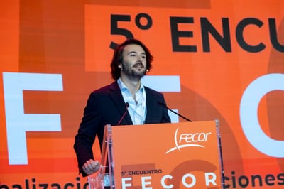 Fecor pide a la banca destinar las indemnizaciones del seguro por la DANA a la reconstrucción