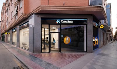 CaixaBank recupera la normalidad en Valencia