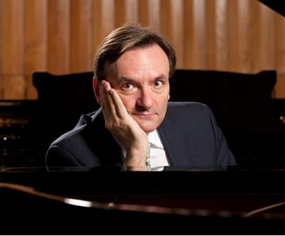 Stepehn Hough inicia el Ciclo de Grandes Intérpretes