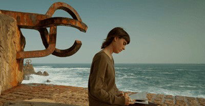 'Ciento volando' celebra el centenario de Chillida