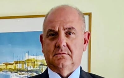 Comisiones Adicionales y Conflictos de Interés