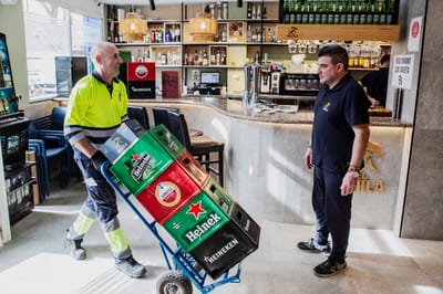 Heineken ayuda a abrir a la mitad de la hostelería de Valencia