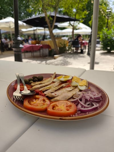 Una ensalada de pimientos con vistas