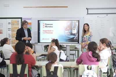 El Santander crece el 10% en educación financiera