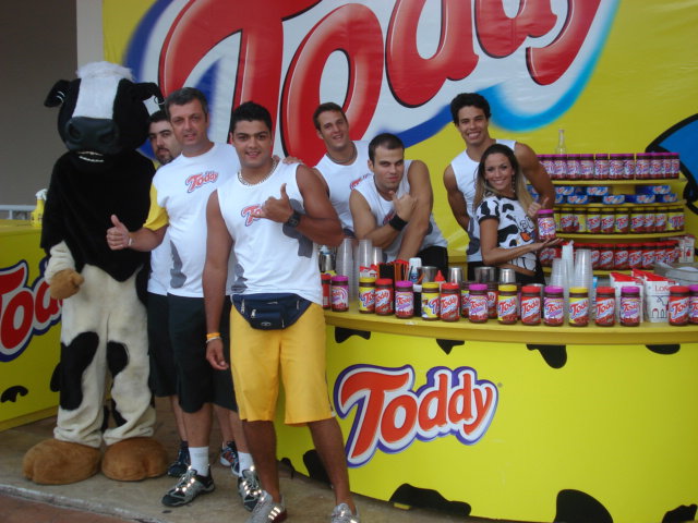 Toddy - Stand de vendas Show musical - Guarujá