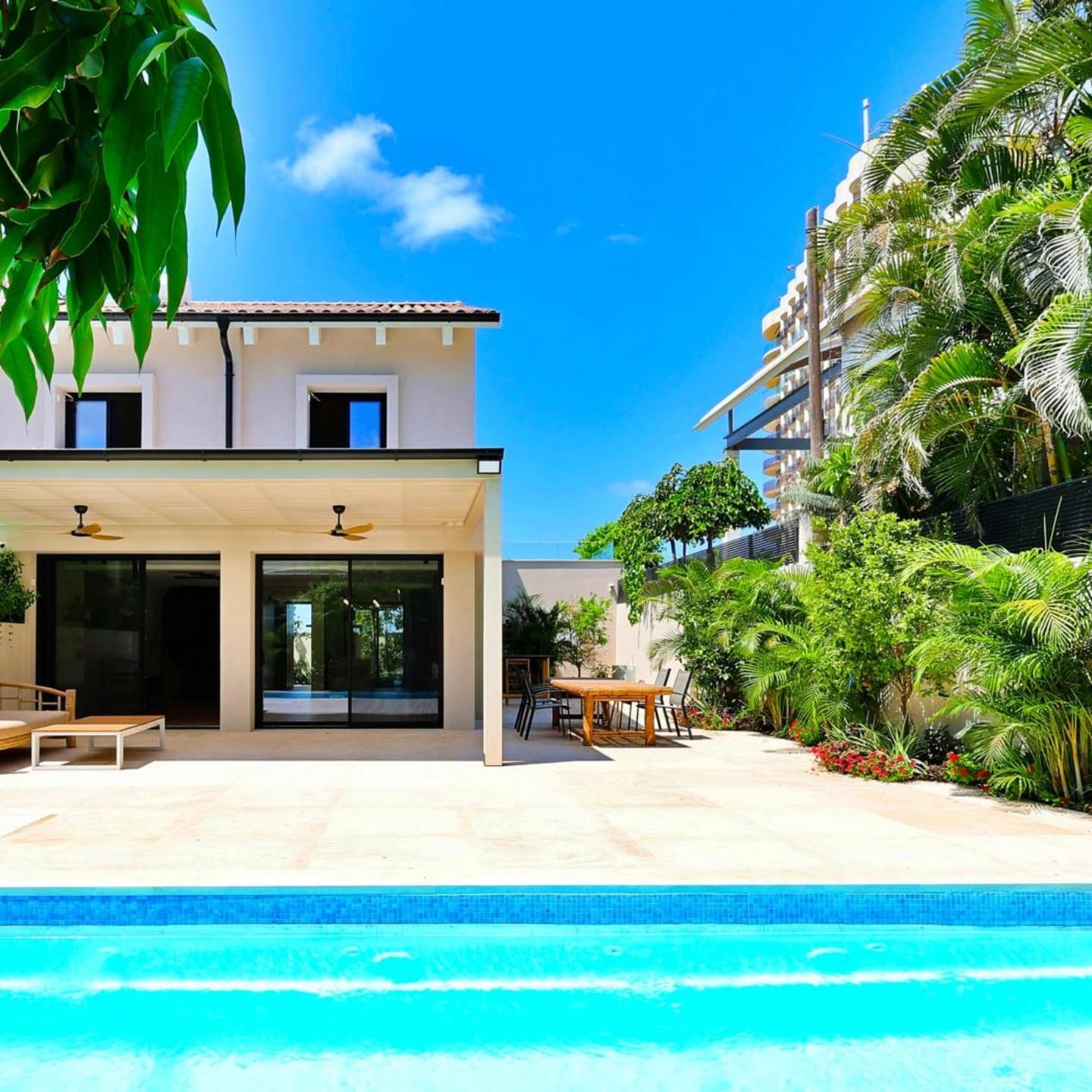 A luxurious house for rent in Herzliya Pituach – a perfect living experience by the sea