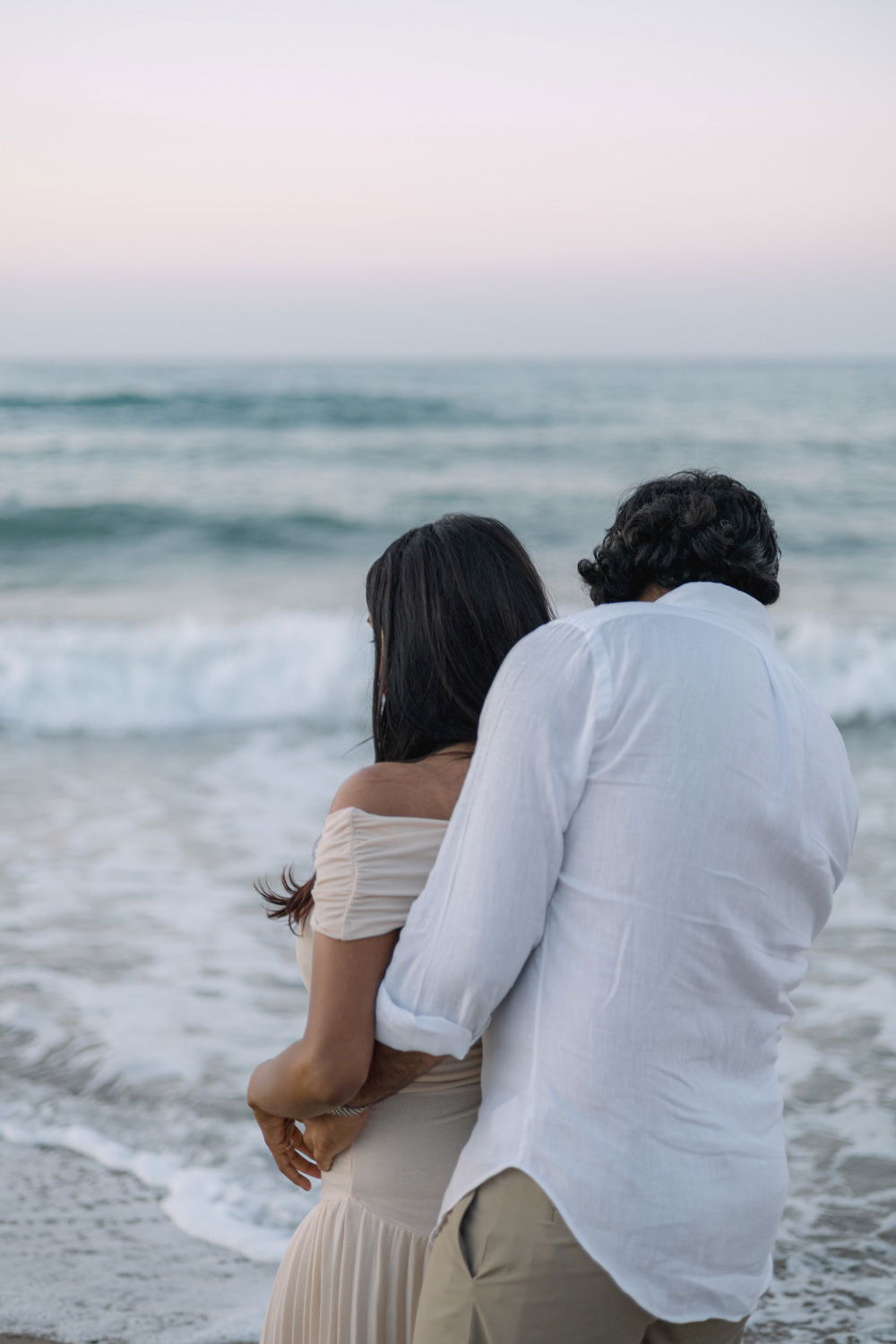 Maternity Love Story in Crete – Beach & Lifestyle Photoshoot