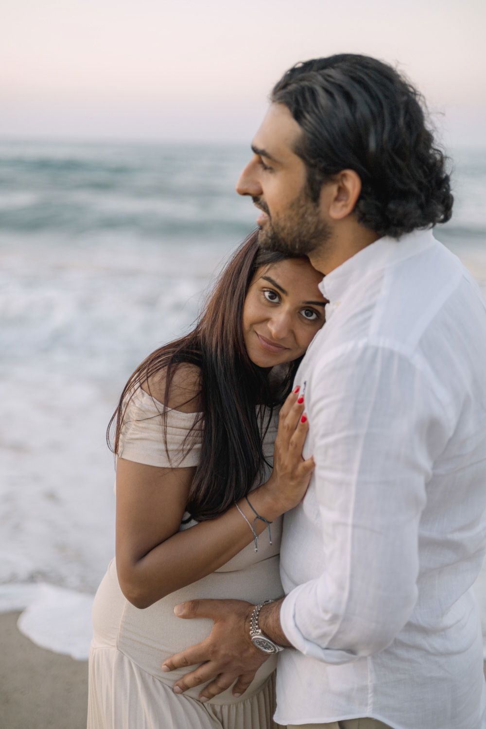 Maternity Love Story in Crete – Beach & Lifestyle Photoshoot