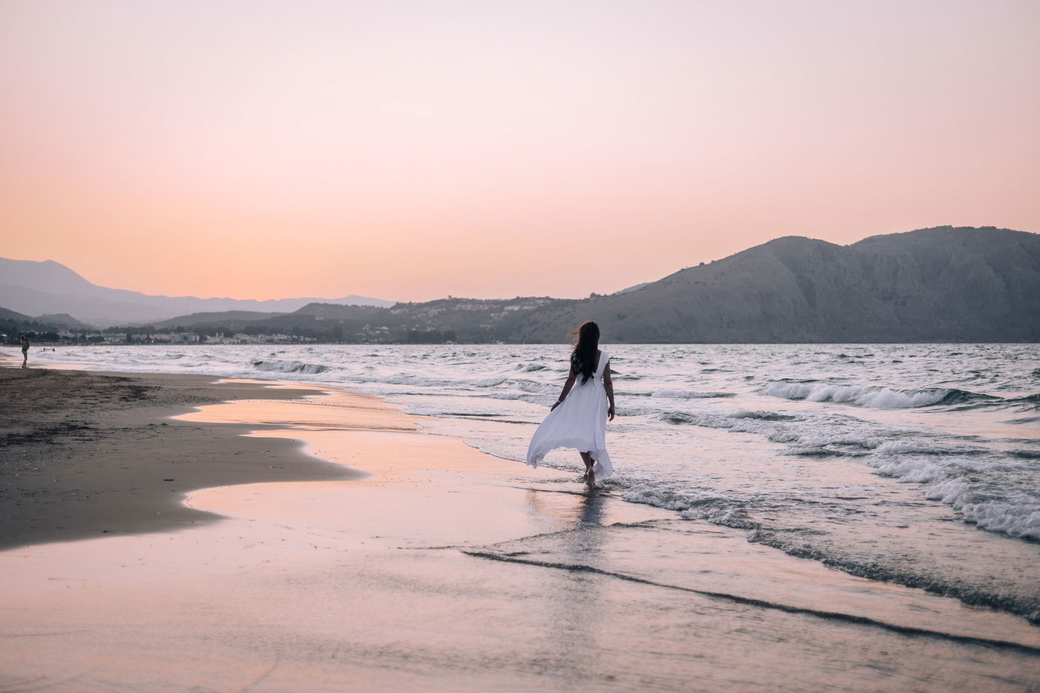 Family Photoshoot in Georgioupoli beach Crete – Fun & Memories