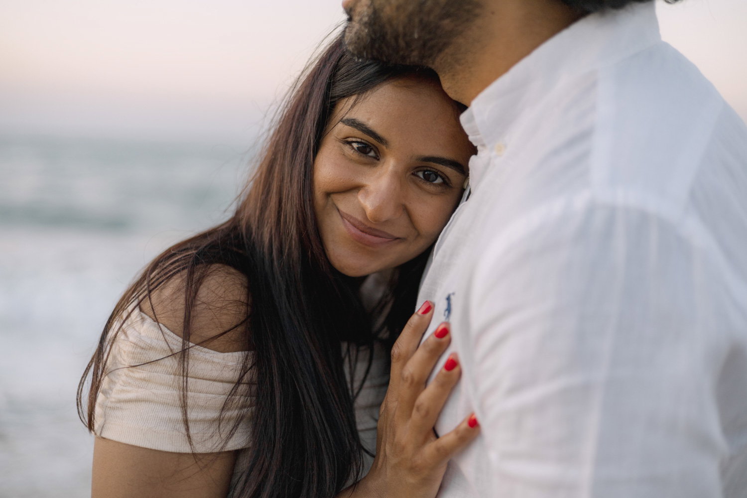 Maternity Love Story in Crete – Beach & Lifestyle Photoshoot