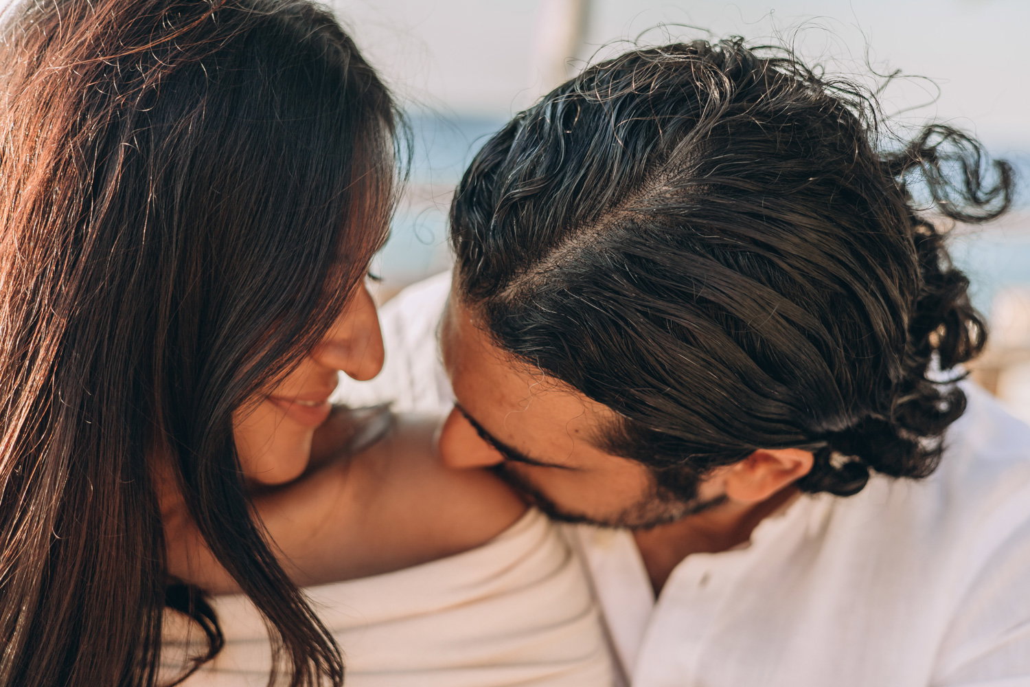 Maternity Love Story in Crete – Beach & Lifestyle Photoshoot