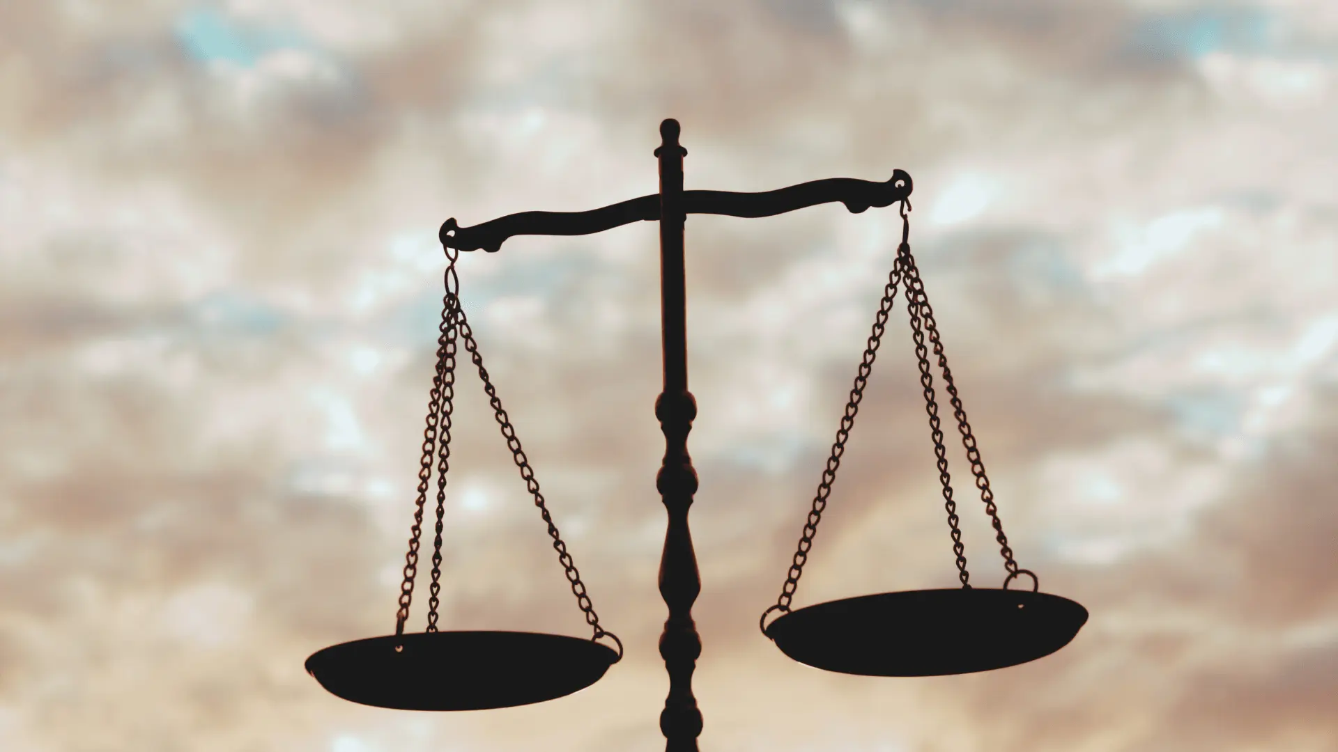 a szabadság és a kapcsolat egyensúlyát a mérleg szimbolizálja