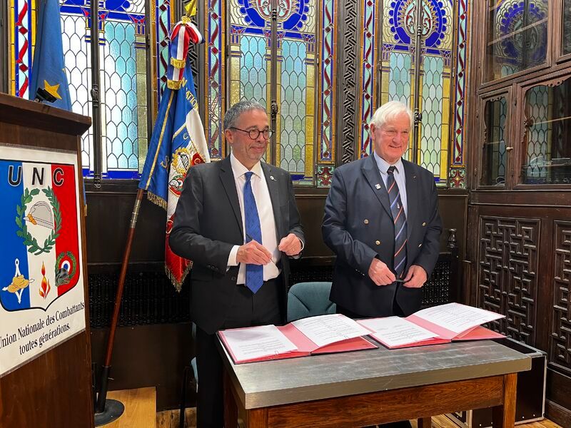 Signature de la convention d'affiliation de l'ANAREG à l'UNC