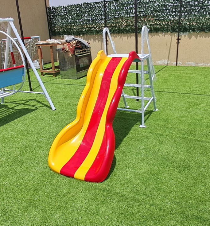 زحليقه فيبر جلاس ١.٥م