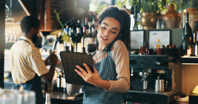 Vendéglátós vagy? Akár 10 millió forintból digitalizálhatsz – és a TimeBeeZ segít, hogy valóban megérje!