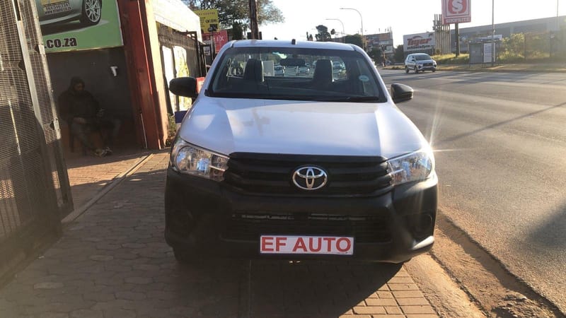 Toyota Hilux 2.4GD-6 SRX