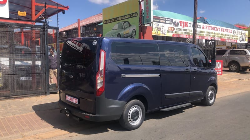 FORD TOURNEO 