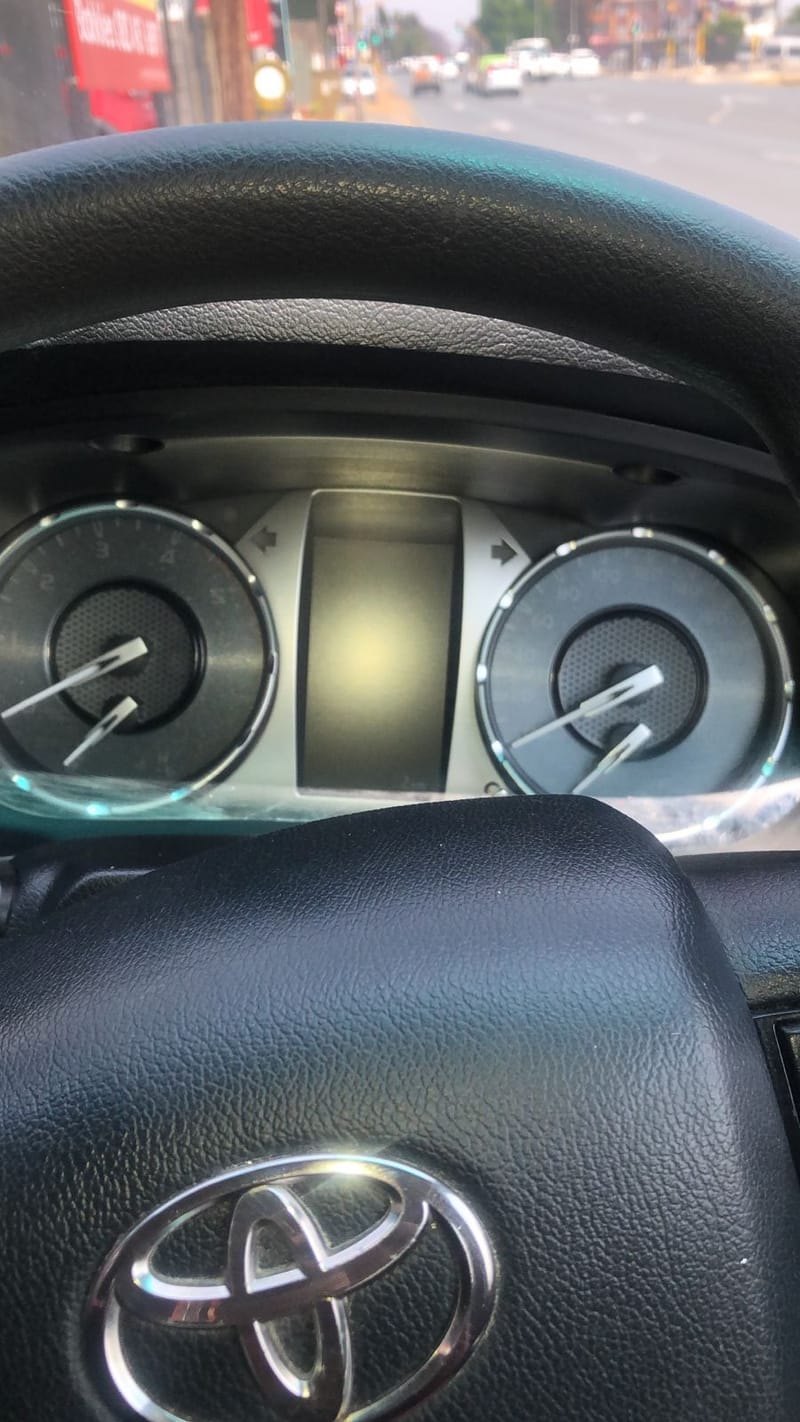 TOYOTA HILUX 2,4 GD6