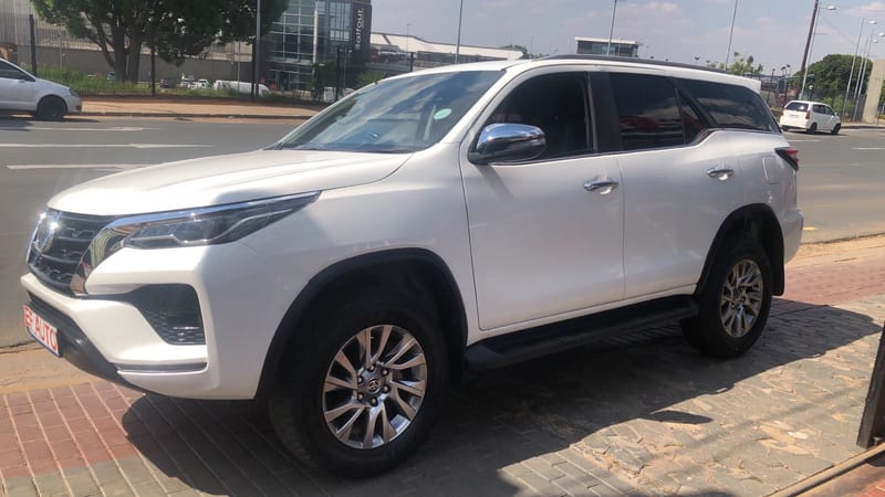 TOYOTA FORTUNER 